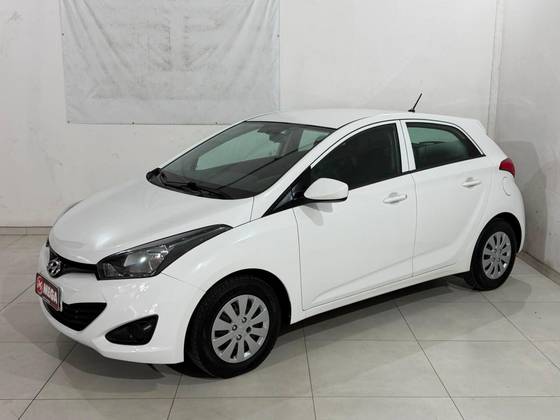 HYUNDAI HB20 1.6 COMFORT STYLE 16V FLEX 4P MANUAL HYUNDAI HB20 1.6 COMFORT STYLE 16V FLEX 4P MANUAL